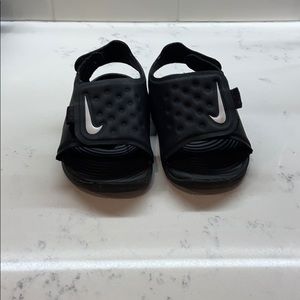 Nike Sunray sandals